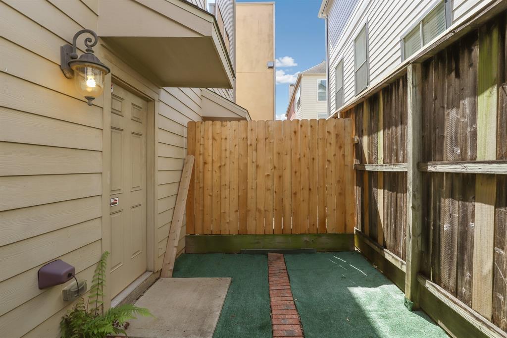 4731 Mohegan Court, Baytown, Texas image 25