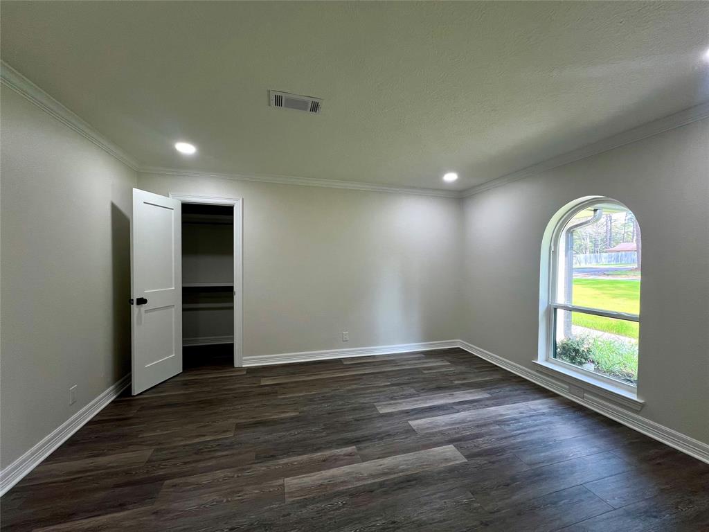 607 Apple Blosom, Woodville, Texas image 4