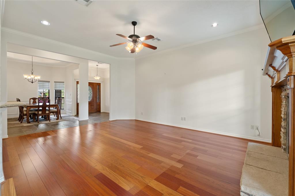 127 April Waters Drive, Conroe, Texas image 10