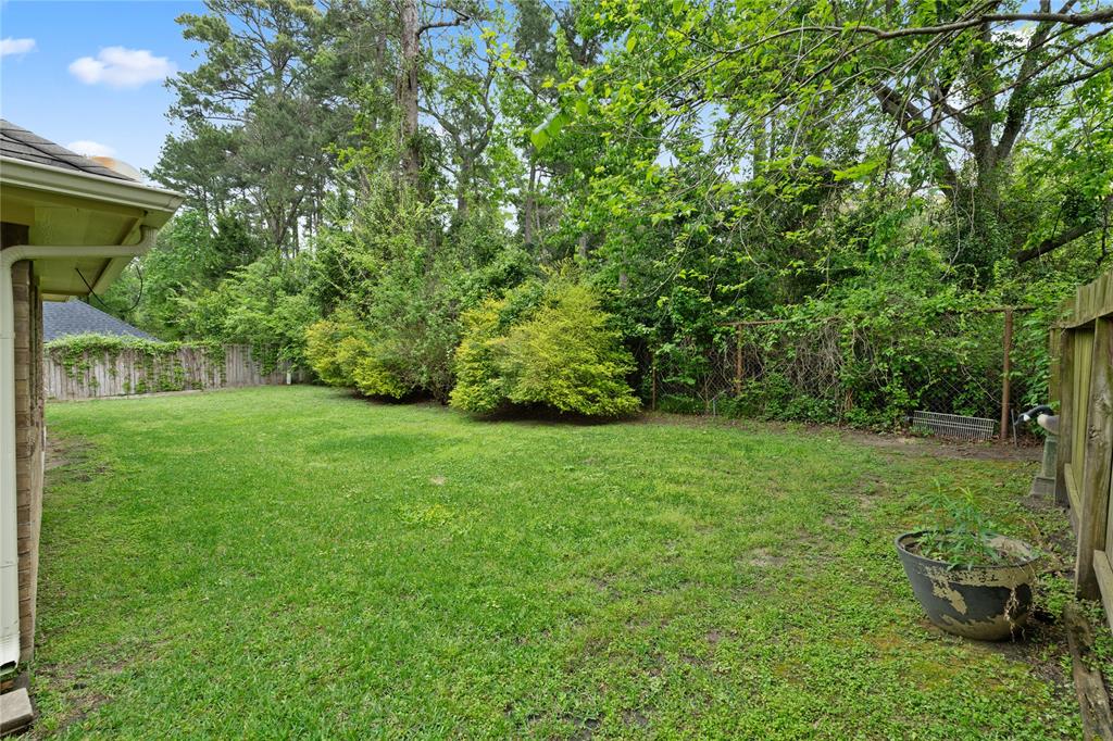 127 April Waters Drive, Conroe, Texas image 35