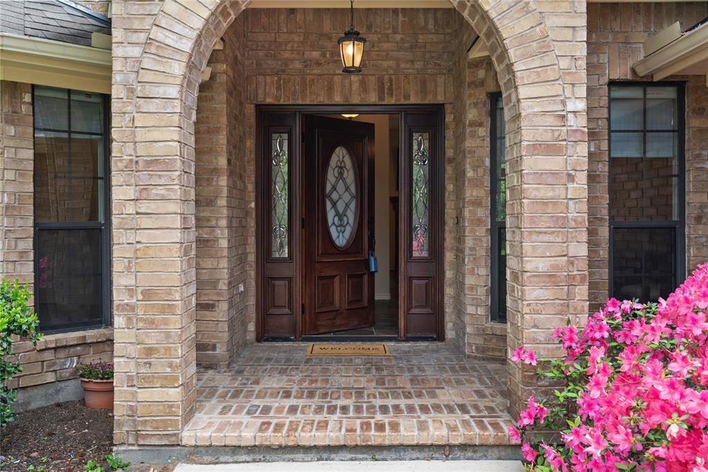 127 April Waters Drive, Conroe, Texas image 5