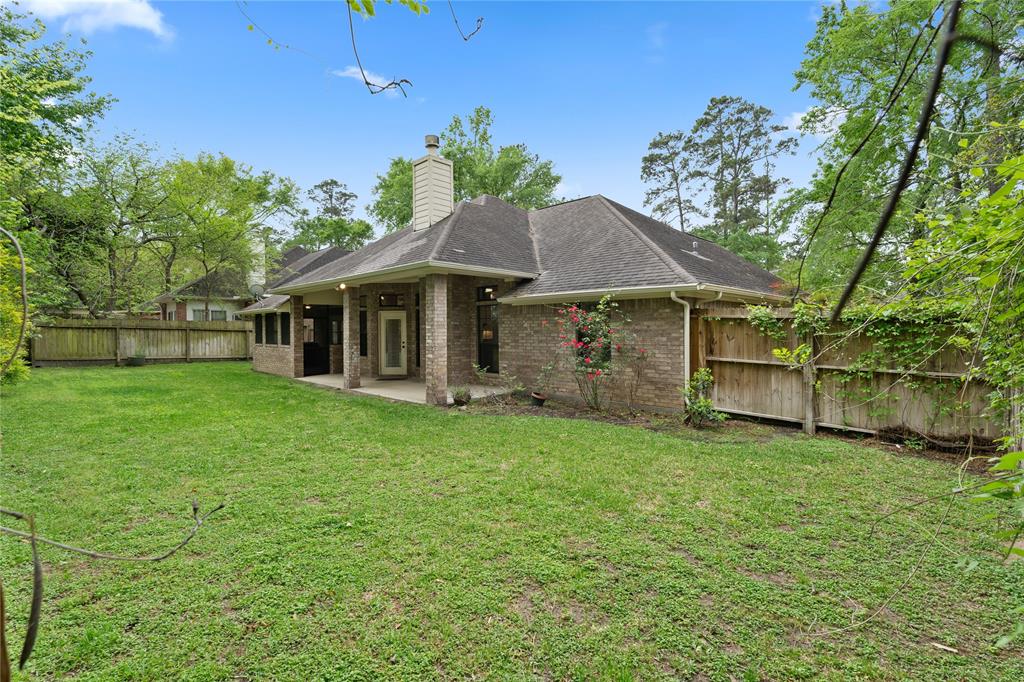 127 April Waters Drive, Conroe, Texas image 36