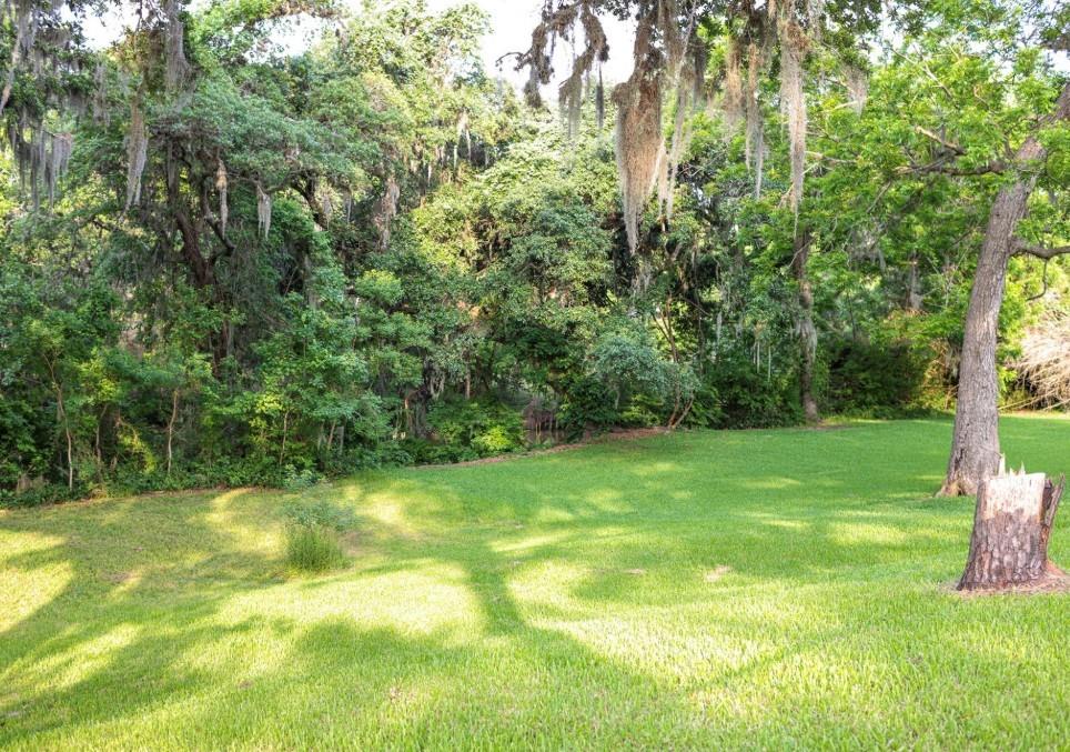 530 Circle Way Drive, Lake Jackson, Texas image 29