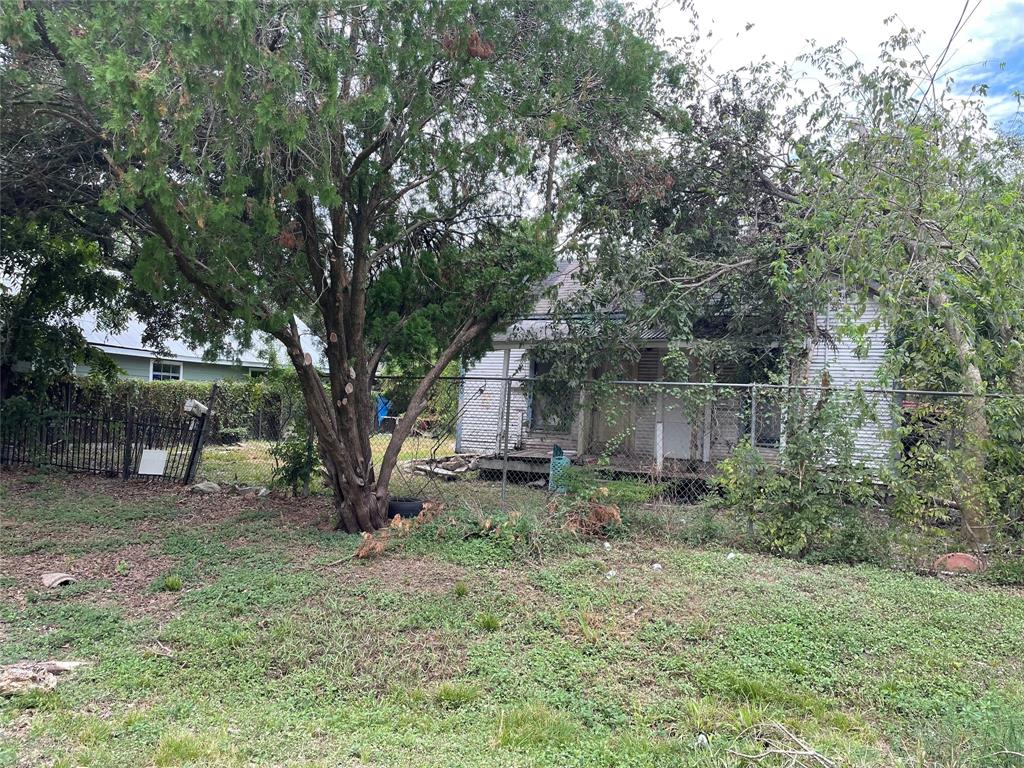 420 4th St St, Rosenberg, Texas image 4