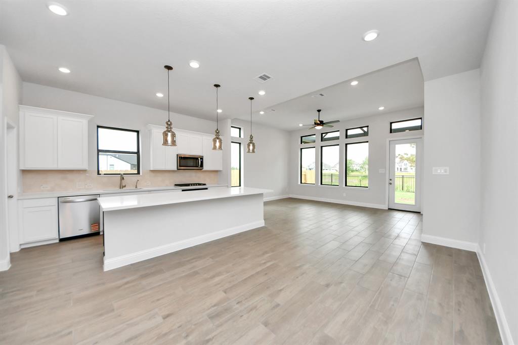 7731 Cattail Shallows Lane, Katy, Texas image 18