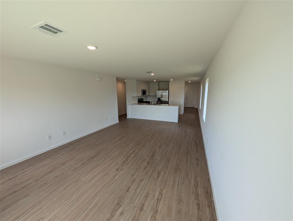 101 Laura Leigh Lane, Angleton, Texas image 6