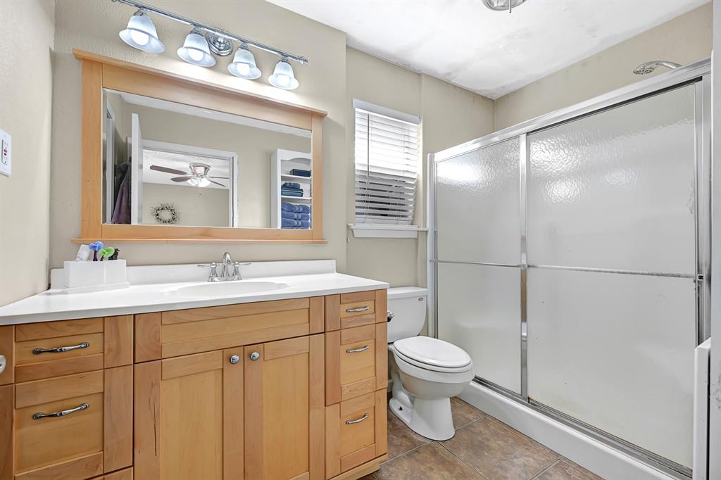 2001 Whitebriar Drive, Deer Park, Texas image 14