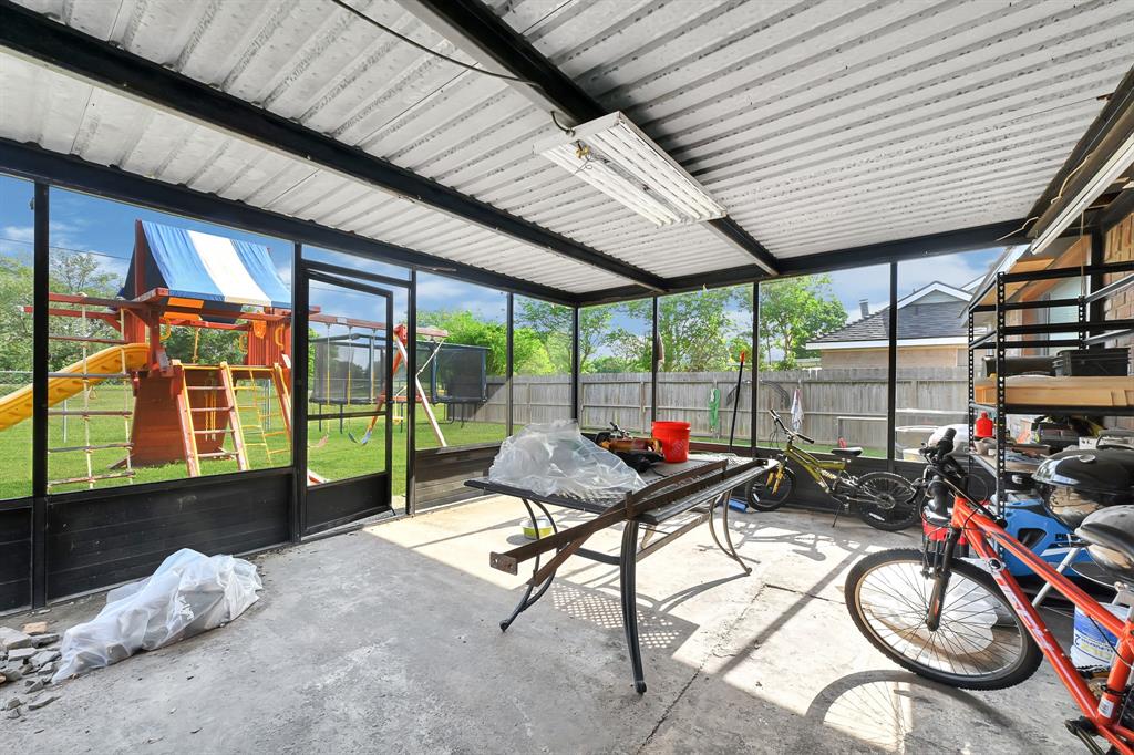 2001 Whitebriar Drive, Deer Park, Texas image 19