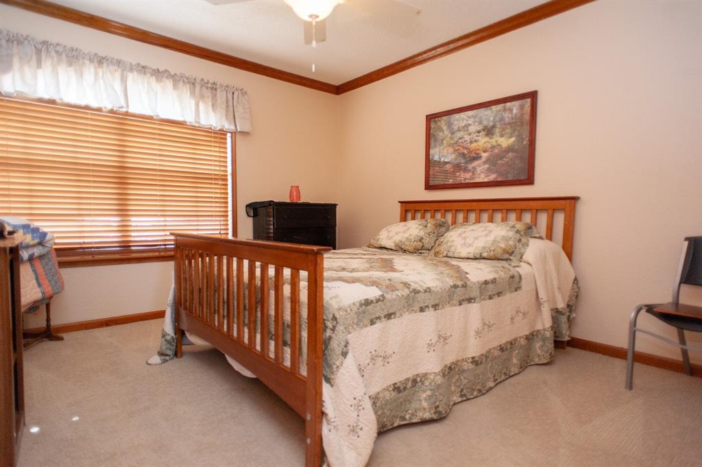 1911 Timber Creek Crk, Pearland, Texas image 22