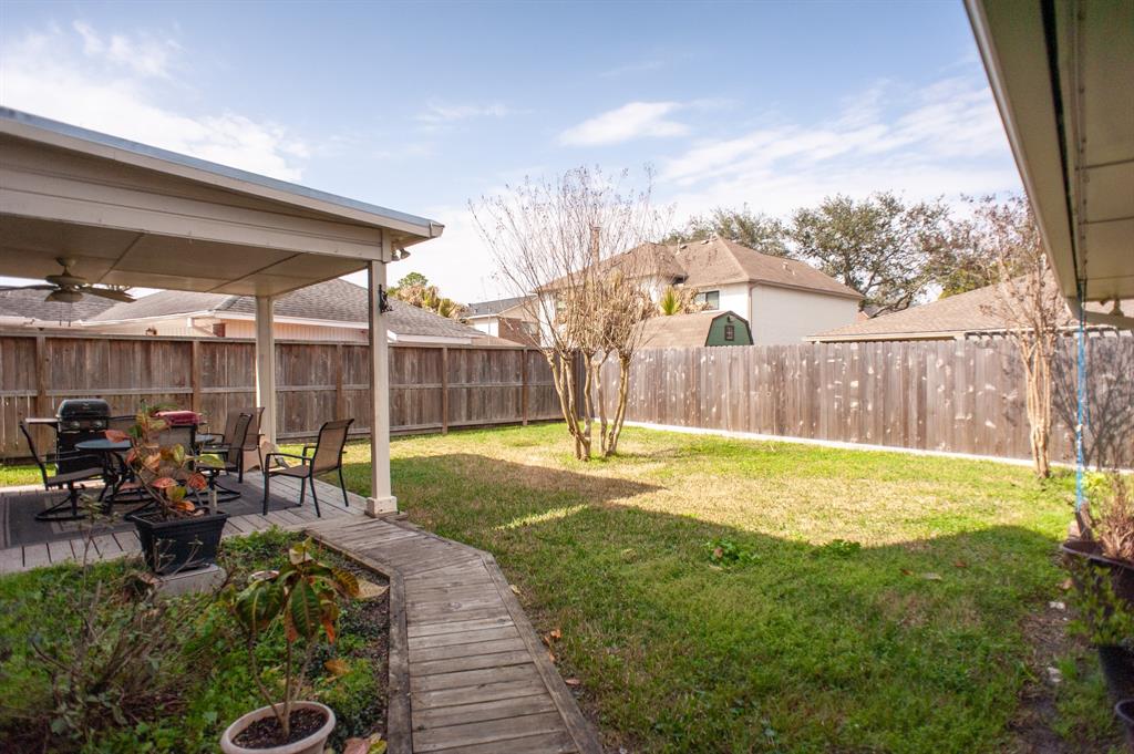 1911 Timber Creek Crk, Pearland, Texas image 23