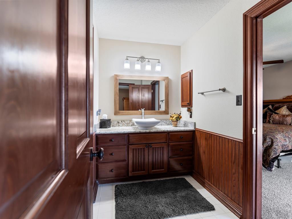 2976 County Road 218, Bay City, Texas image 32