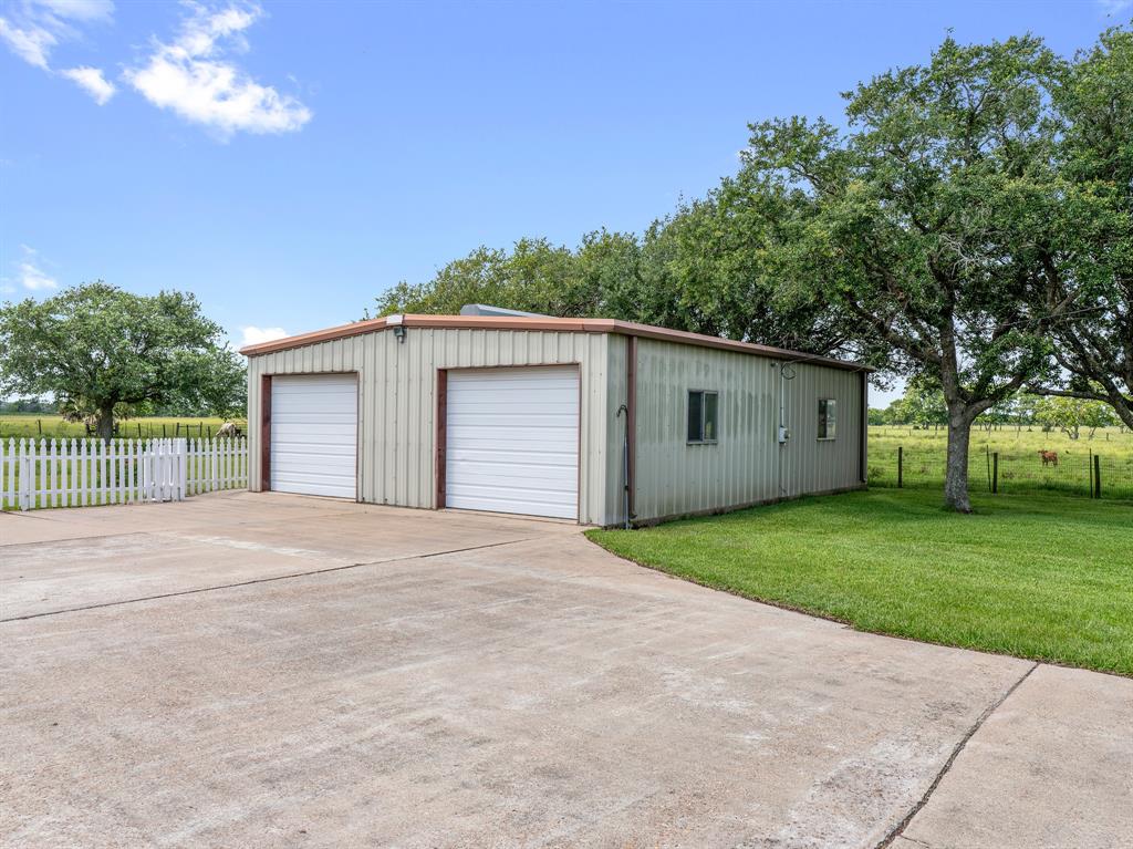2976 County Road 218, Bay City, Texas image 40
