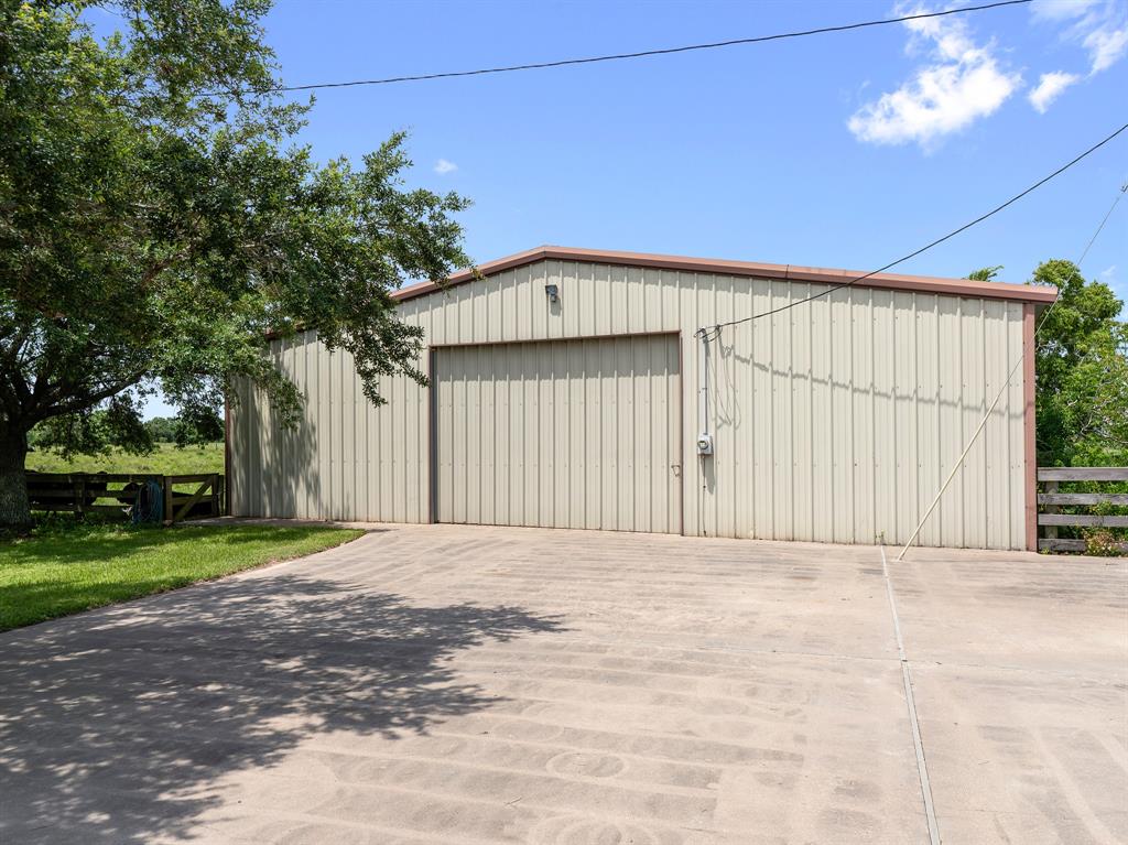 2976 County Road 218, Bay City, Texas image 41