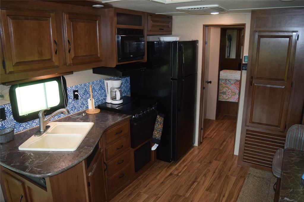 1128 & 1130 Prides Lane, Crystal Beach, Texas image 27
