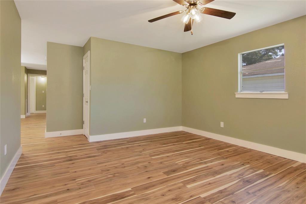1105 West Drive, Port Neches, Texas image 5