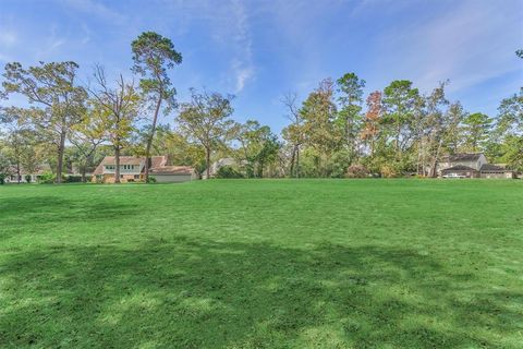 A home in Conroe