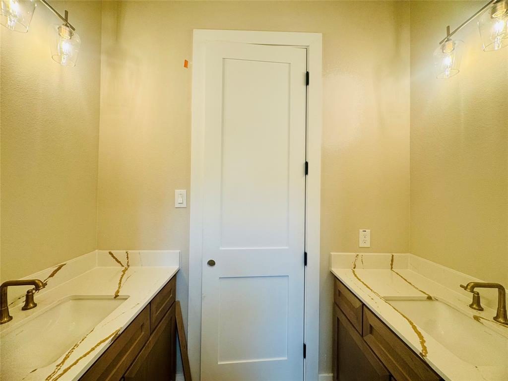 212 Rim Rock Road, Huntsville, Texas image 16