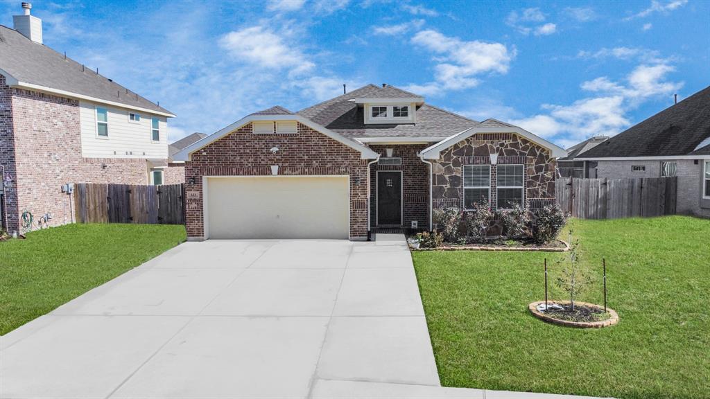 123 San Gabriel Drive, Baytown, Texas image 1