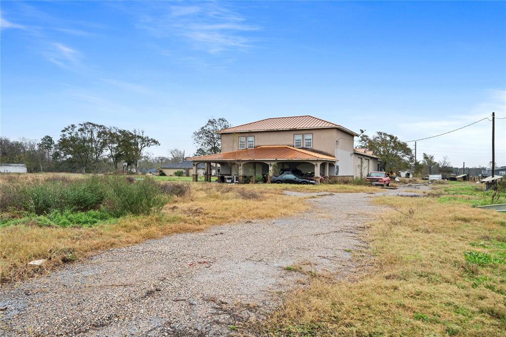 5930 County Road 396, Alvin, Texas image 4