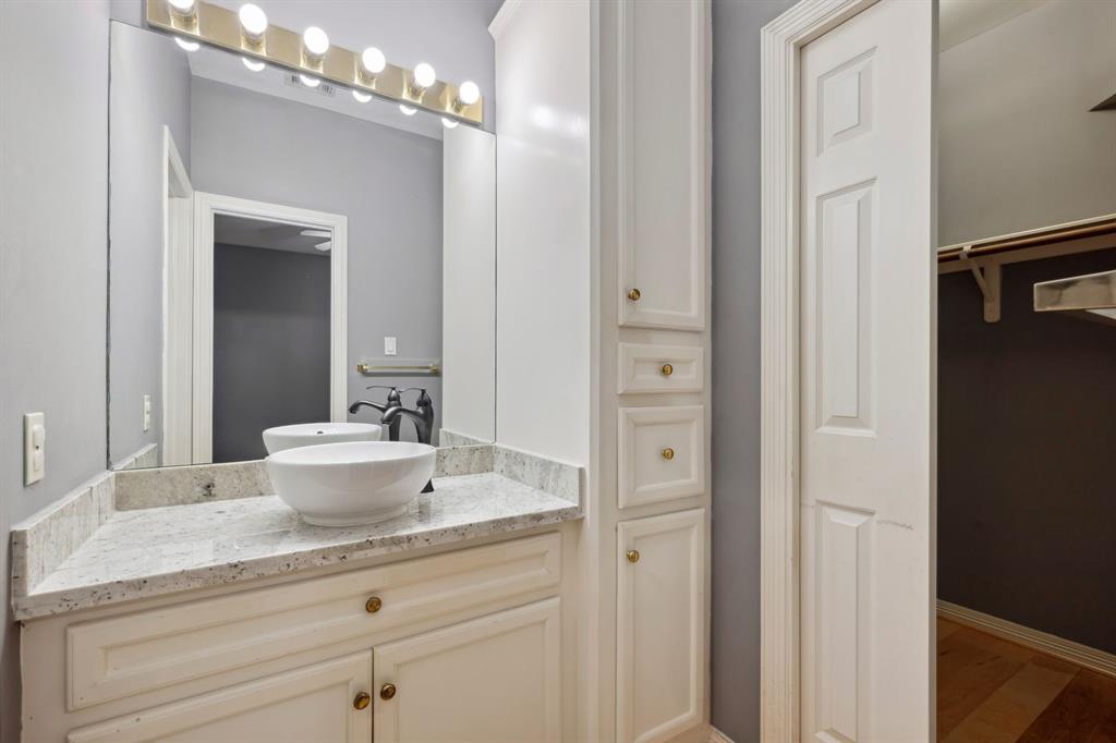 12126 Oak Park Drive, Houston, Texas image 32