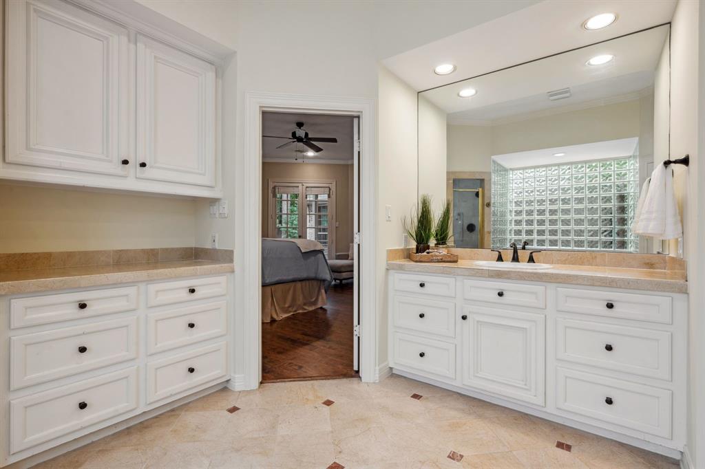 12126 Oak Park Drive, Houston, Texas image 19