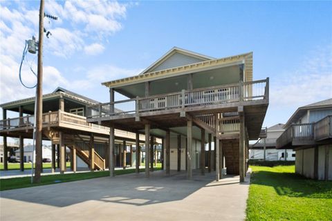 A home in Crystal Beach