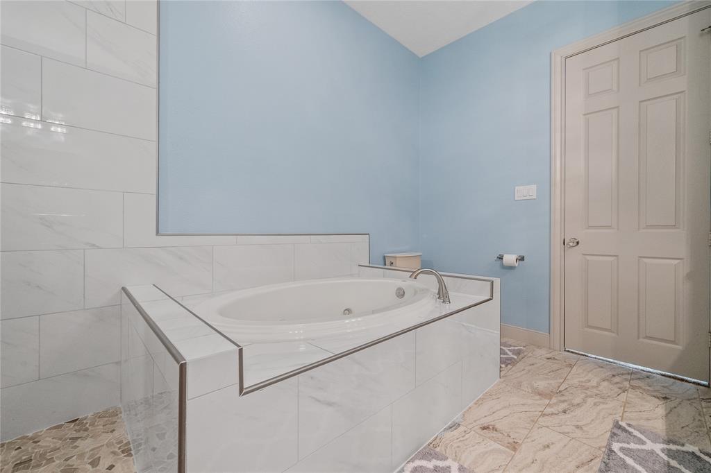 1810 Bayou Breeze Drive, Baytown, Texas image 13