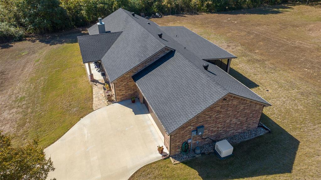 2309 W Lake Drive, Gladewater, Texas image 35