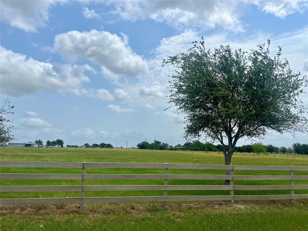 402 Schultz Road, Sealy, Texas image 5