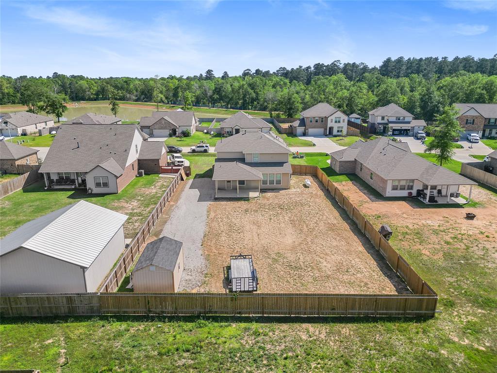 12242 N Chestnut Hills Drive, Conroe, Texas image 25