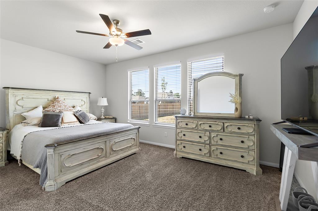 12242 N Chestnut Hills Drive, Conroe, Texas image 10