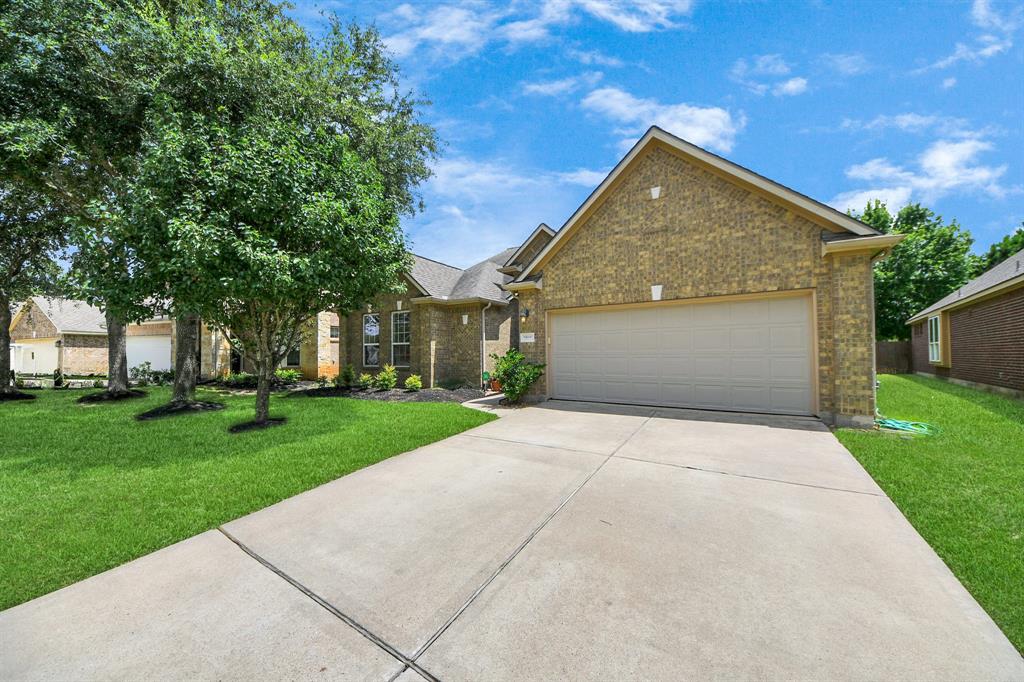 30041 Willow Walk Lane