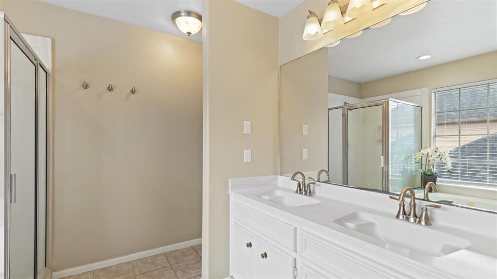 2110 Shadow Bay Circle, League City, Texas image 23