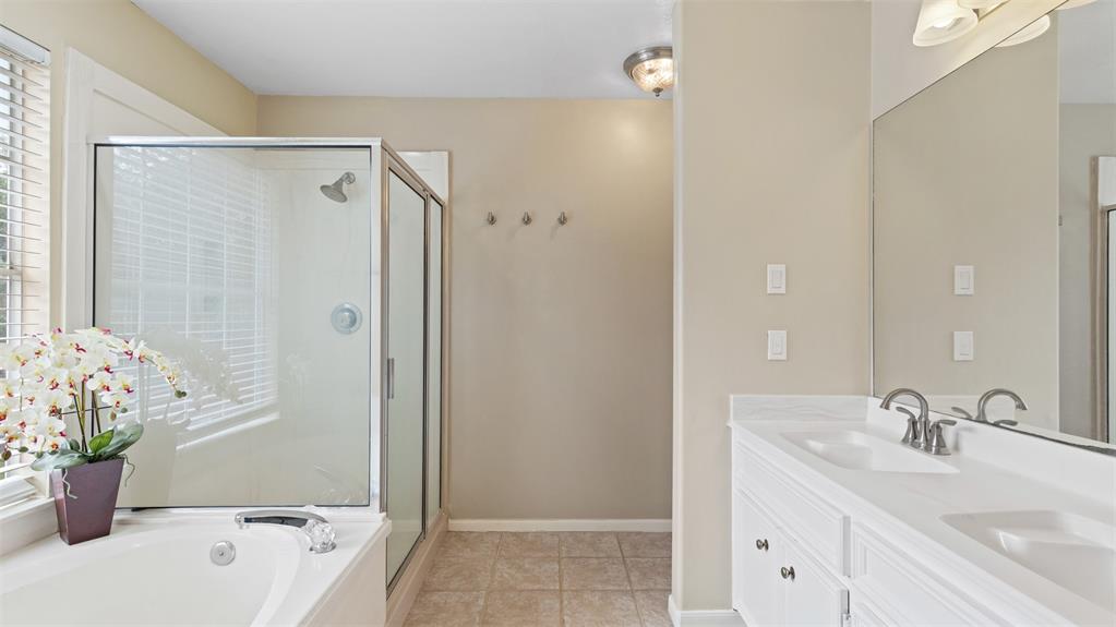 2110 Shadow Bay Circle, League City, Texas image 22