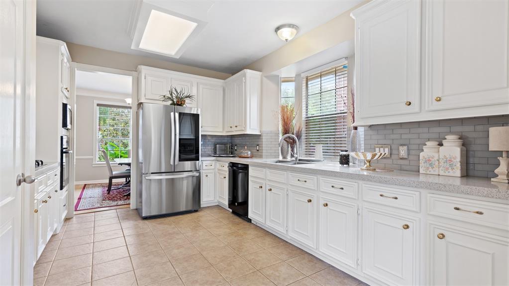 2110 Shadow Bay Circle, League City, Texas image 15