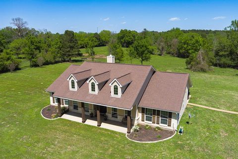 A home in Crockett