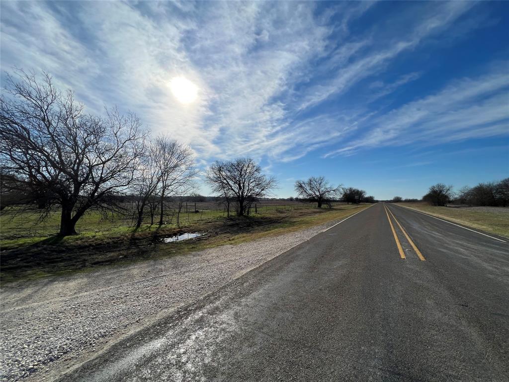 208 Hcr 4149, Grandview, Texas image 2