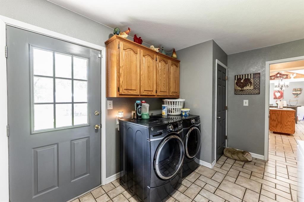 206 William Thomas Road, Huntsville, Texas image 3