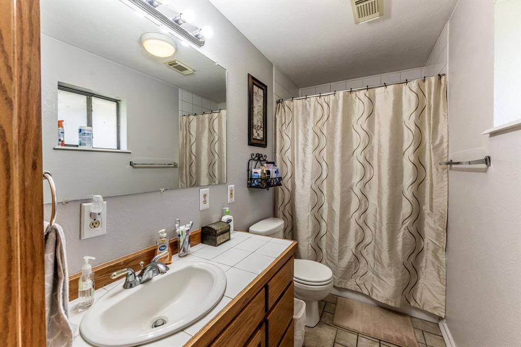 206 William Thomas Road, Huntsville, Texas image 18