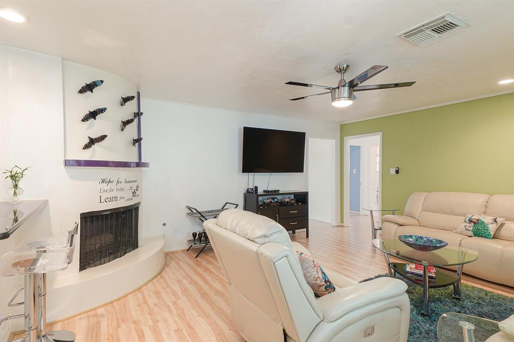 1018 Laurel Valley Drive, Houston, Texas image 10