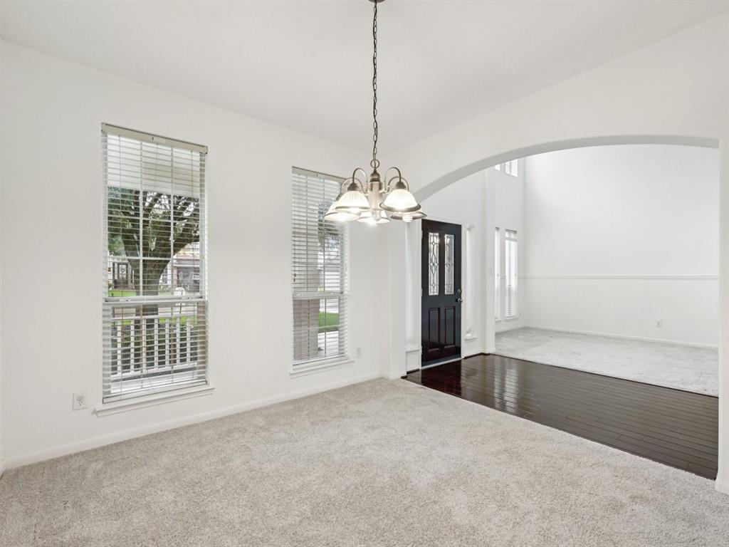 421 White Oak Pointe