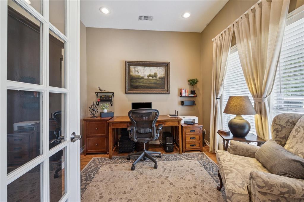 2988 Centerhill Circle, Bellville, Texas image 5