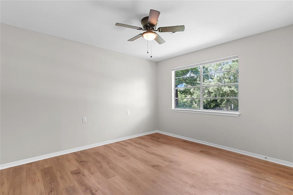 1403 Marilyn Street, Conroe, Texas image 6