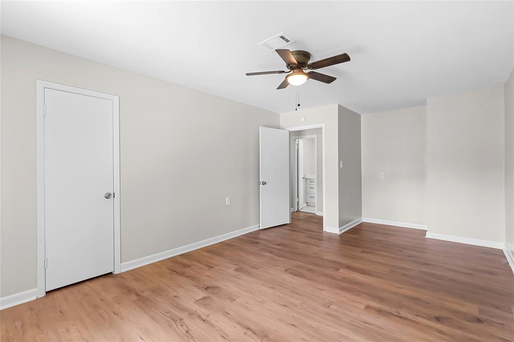 1403 Marilyn Street, Conroe, Texas image 2