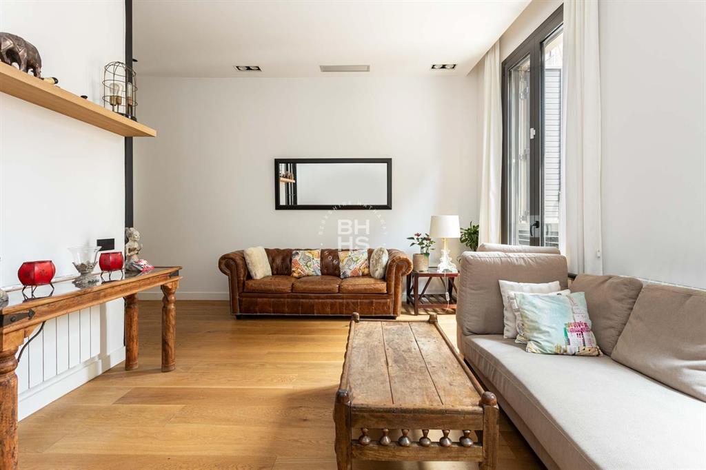 08023, Spain, 4 Bedrooms Bedrooms, ,2 BathroomsBathrooms,Residential,Active,181957