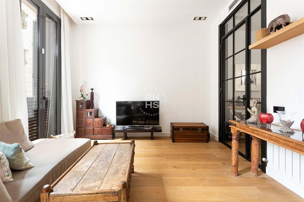 08023, Spain, 4 Bedrooms Bedrooms, ,2 BathroomsBathrooms,Residential,Active,181957