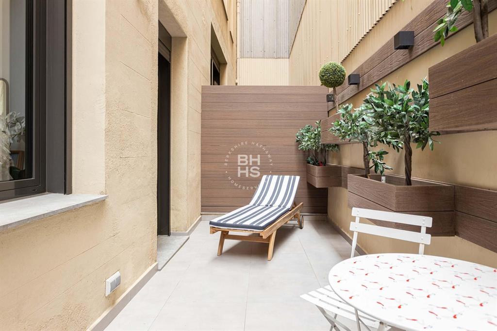 08023, Spain, 4 Bedrooms Bedrooms, ,2 BathroomsBathrooms,Residential,Active,181957