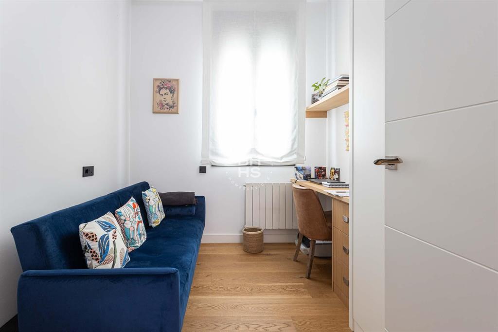 08023, Spain, 4 Bedrooms Bedrooms, ,2 BathroomsBathrooms,Residential,Active,181957