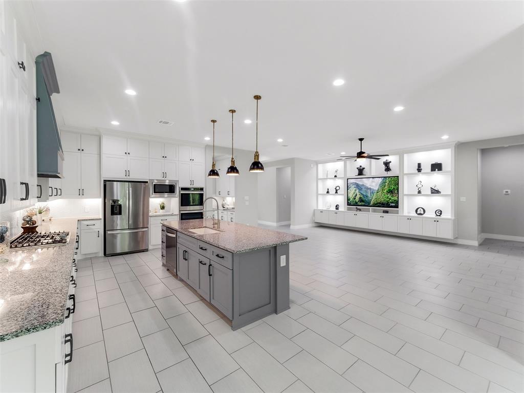 15806 Gibson Grass Court, Spring, Texas image 7
