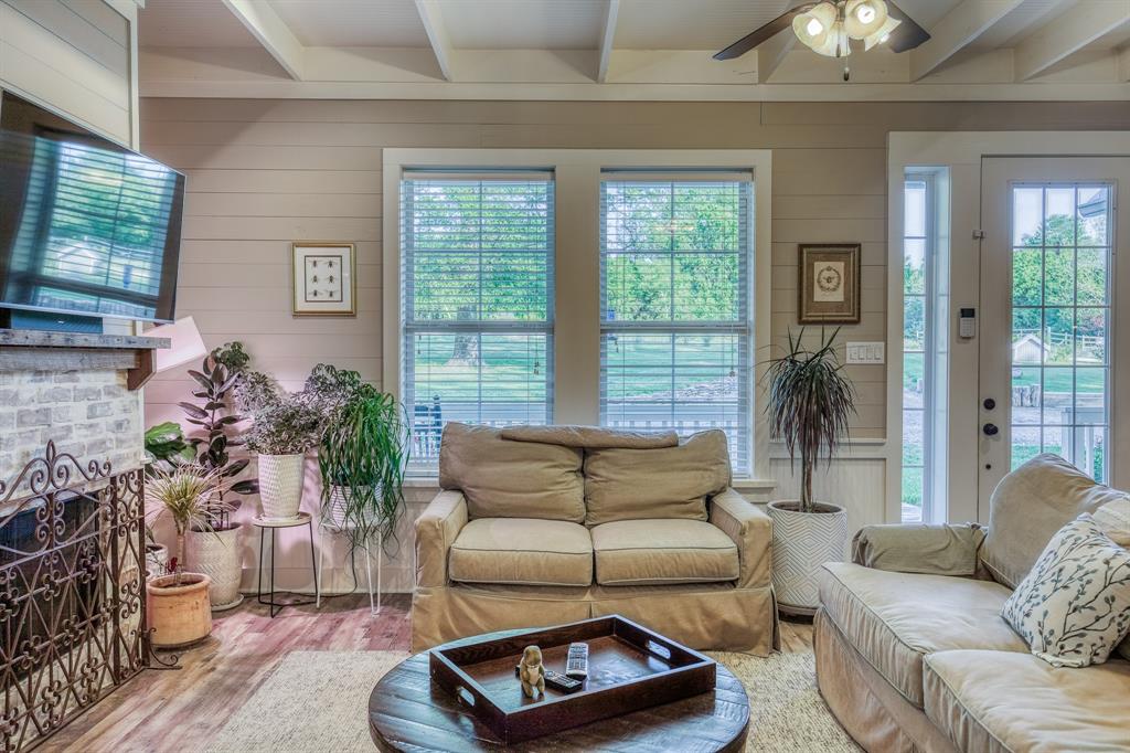 1502 Wiesepape Road, Brenham, Texas image 5